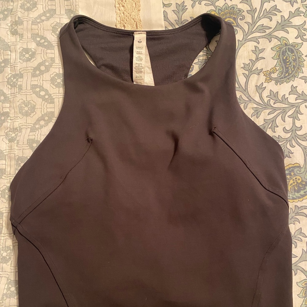 Lulemon crop tank, excellent condition